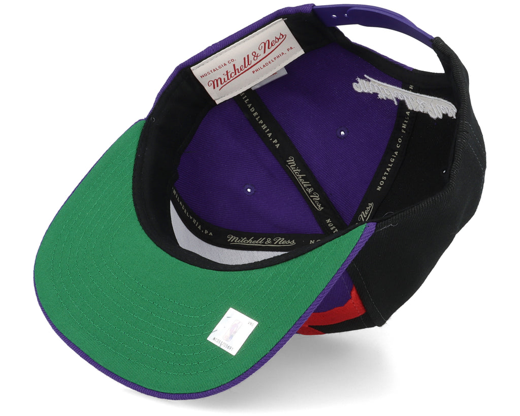 Mens Mitchell & Ness NBA RETROLINE SNAPBACK HWC RAPTORS