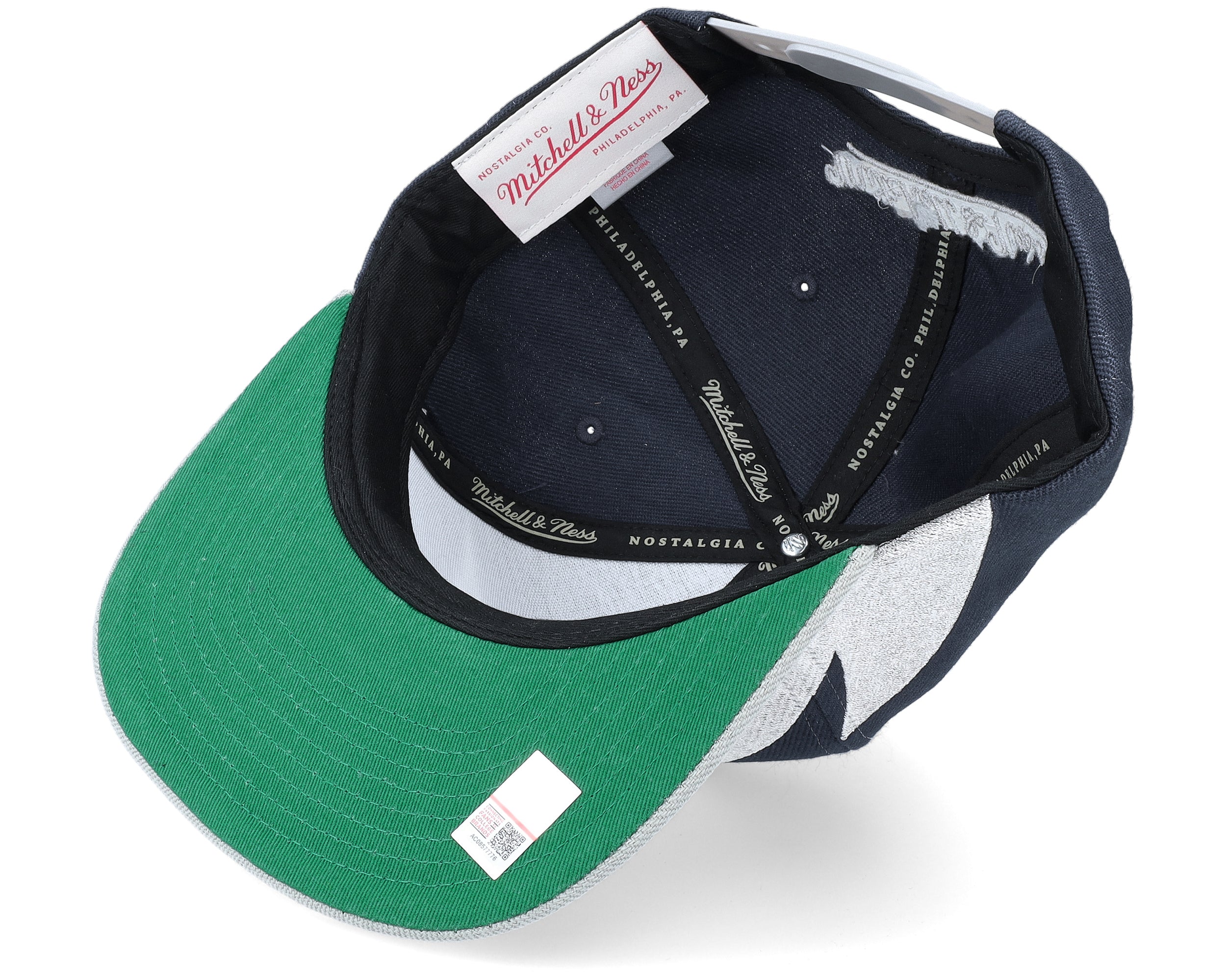 Mens Mitchell & Ness NCAA SHARKTOOTH SNAPBACK GEORGETOWN