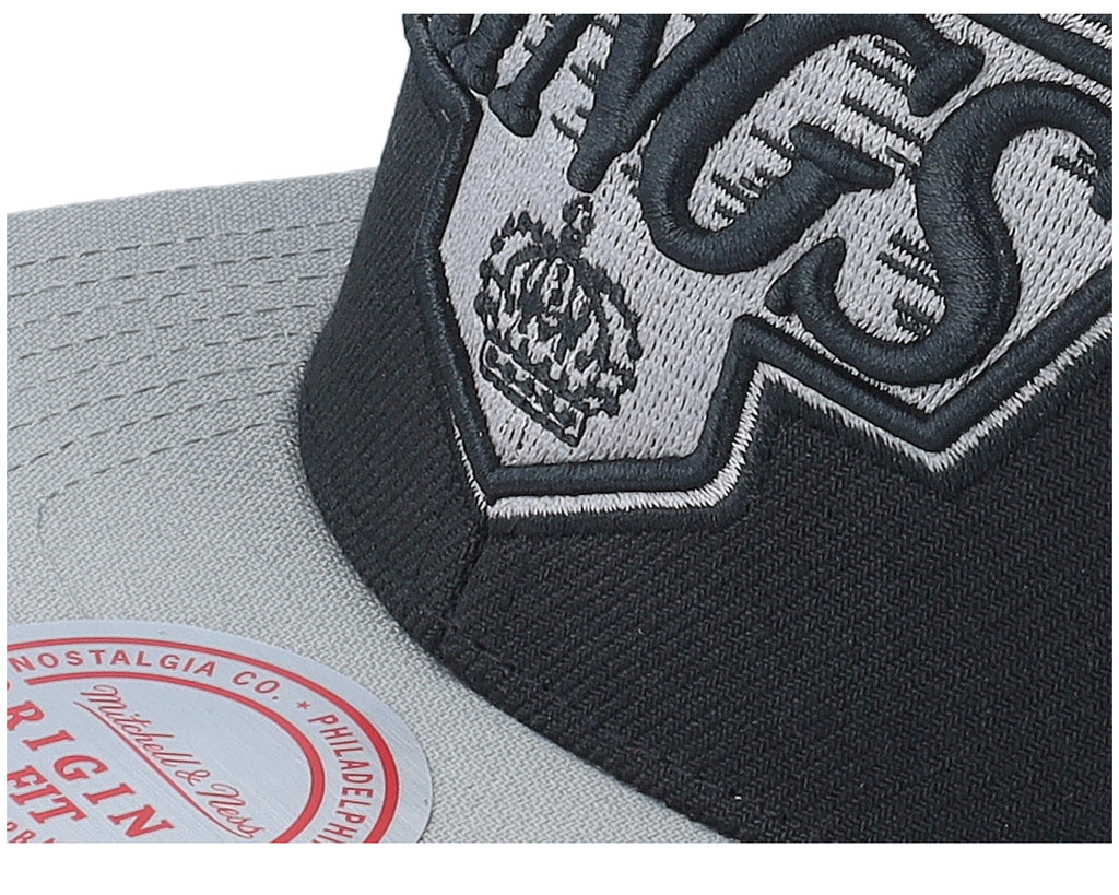 Mens Mitchell & Ness NHL TEAM 2 TONE 2.0 SNAPBACK KINGS