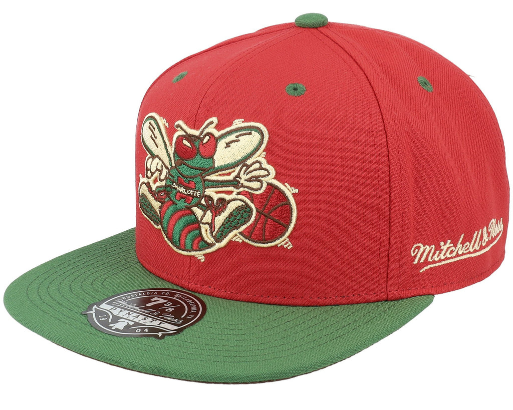 MENS MITCHELL & NESS NBA NIGHTMARE FITTED HWC HORNETS - RED