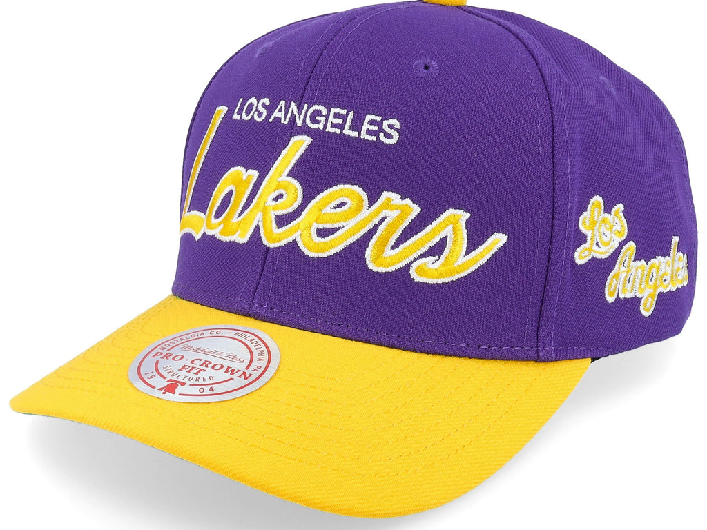 Mens MITCHELL & NESS NBA TEAM SCRIPT 2.0 PRO SNAPBACK HWC LAKERS
