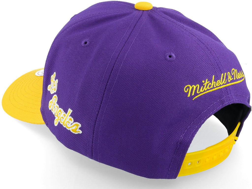 Mens MITCHELL & NESS NBA TEAM SCRIPT 2.0 PRO SNAPBACK HWC LAKERS