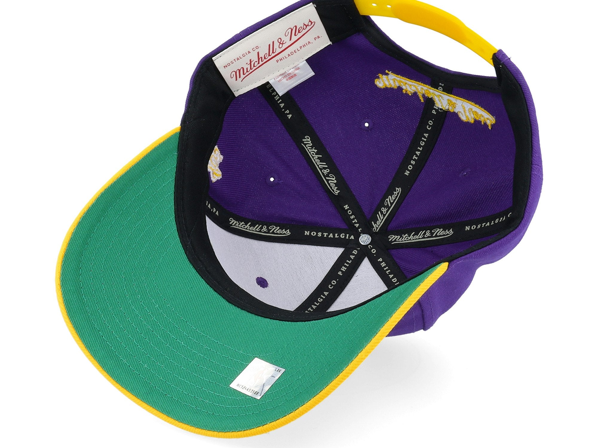 Mens MITCHELL & NESS NBA TEAM SCRIPT 2.0 PRO SNAPBACK HWC LAKERS