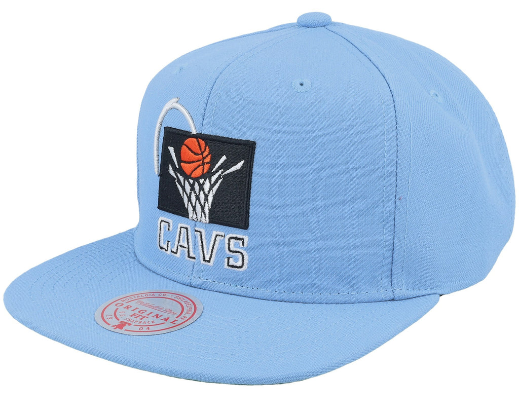 MENS MITCHELL & NESS NBA CONFERENCE PATCH SNAPBACK HWC CAVALIERS - LIGHT BLUE