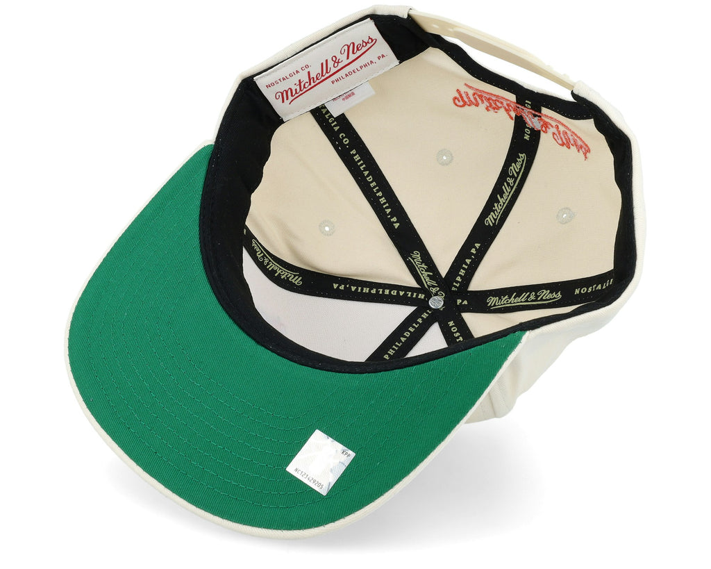 MENS MITCHELL & NESS NBA REFRAME RETRO SNAPBACK HWC KNICKS - OFF WHITE