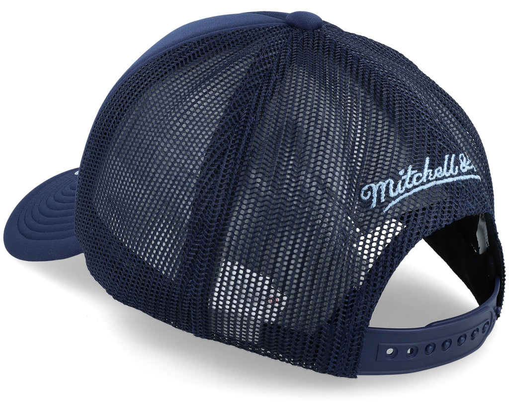 Mens Mitchell & Ness NCAA BILLBOARD TRUCKER SNAPBACK NORTH CAROLINA