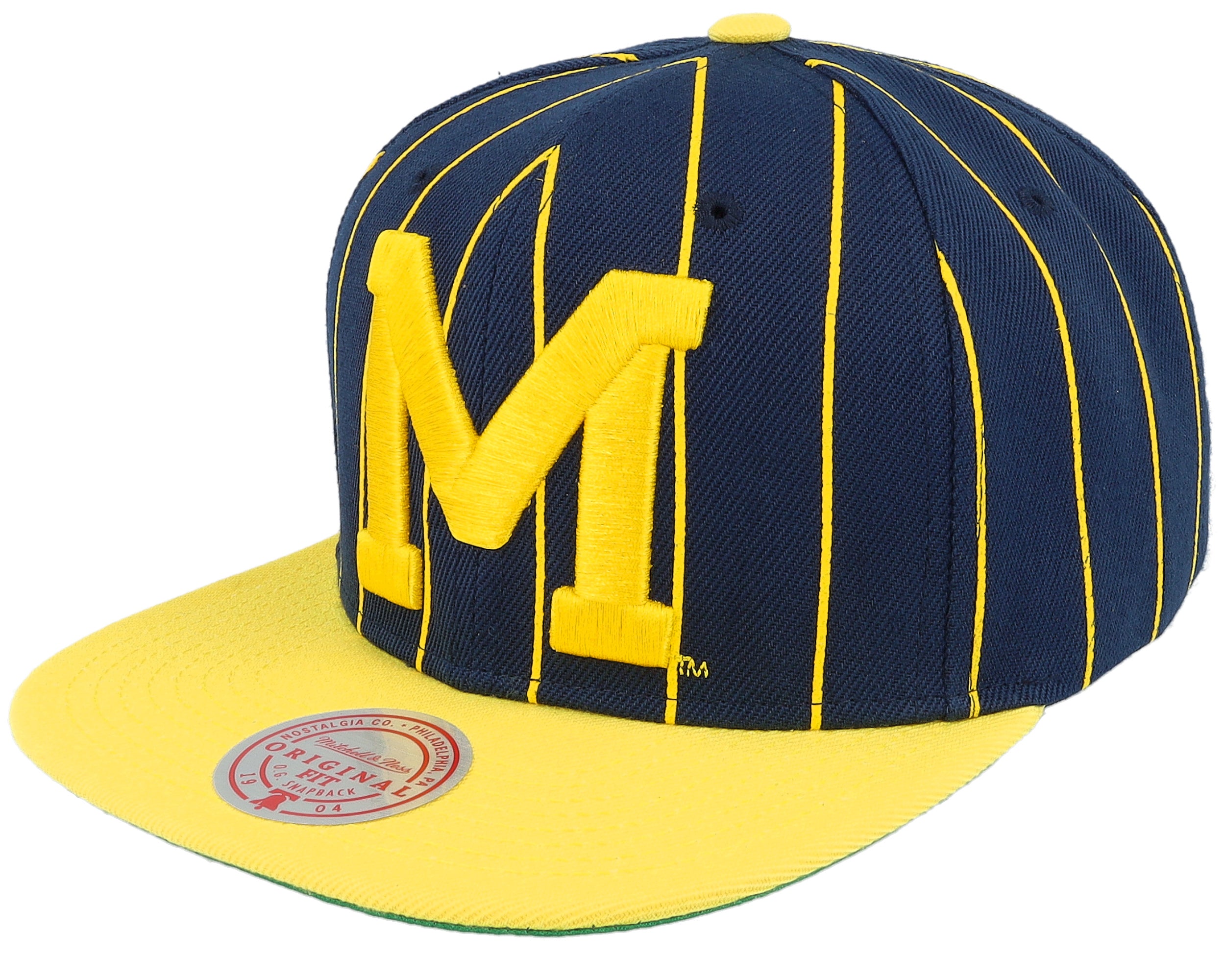Mens Mitchell & Ness NCAA TEAM PIN SNAPBACK MICHIGAN
