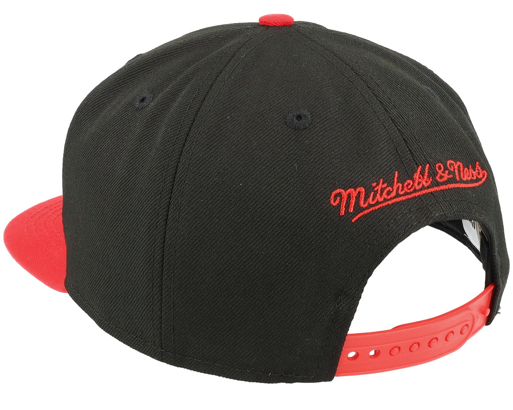 [HHSS3464-CBUYYPPPBKRD] MENS NBA CHICAGO BULLS JUMBOTRON SNAPBACK
