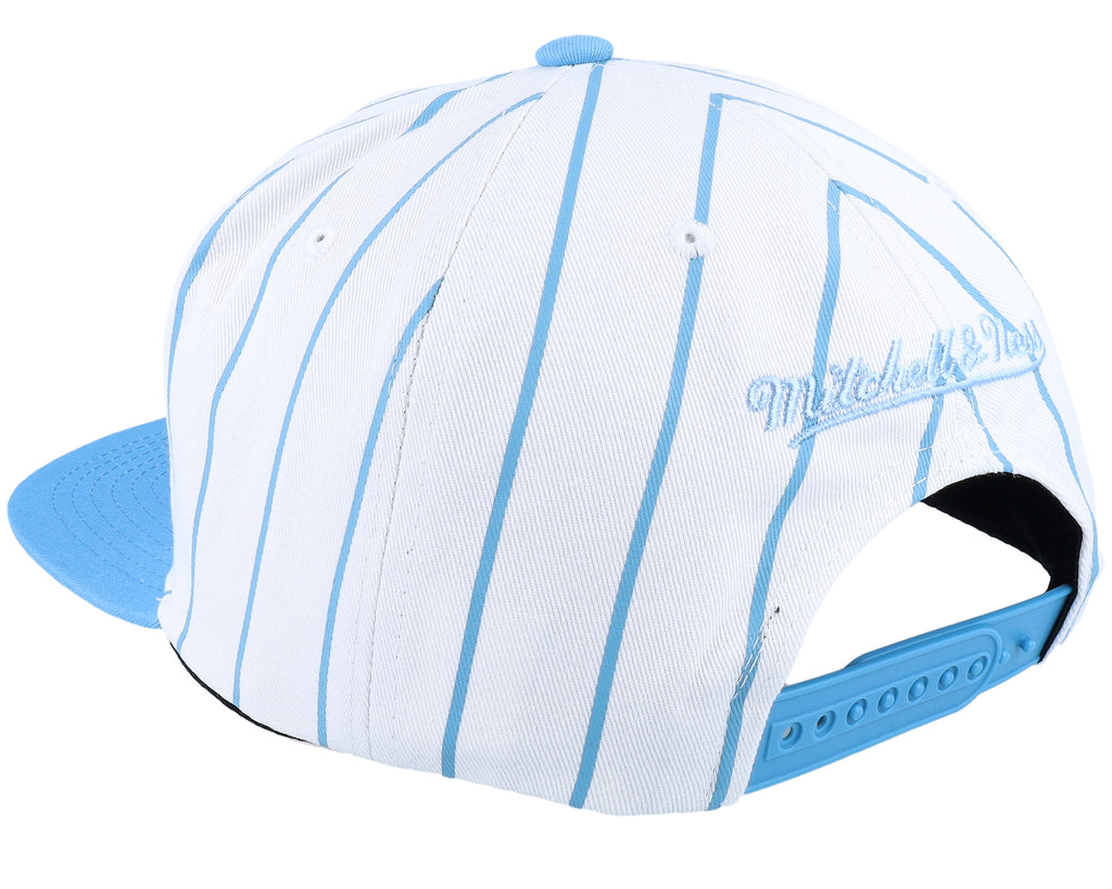 Mens Mitchell & Ness NCAA RETRO PINSTRIPE SNAPBACK NORTH CAROLINA