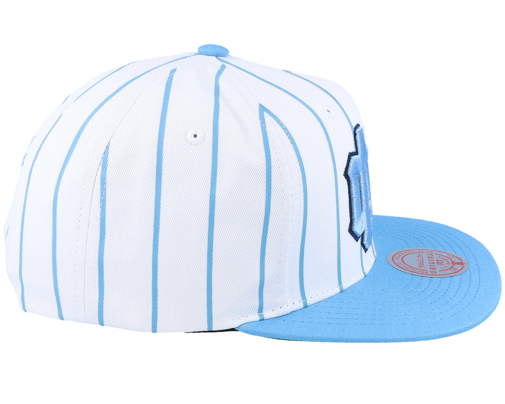 Mens Mitchell & Ness NCAA RETRO PINSTRIPE SNAPBACK NORTH CAROLINA