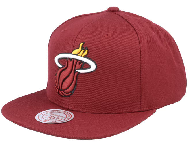 MENS MITCHELL & NESS NBA CORE BASIC SNAPBACK HEAT - MAROON