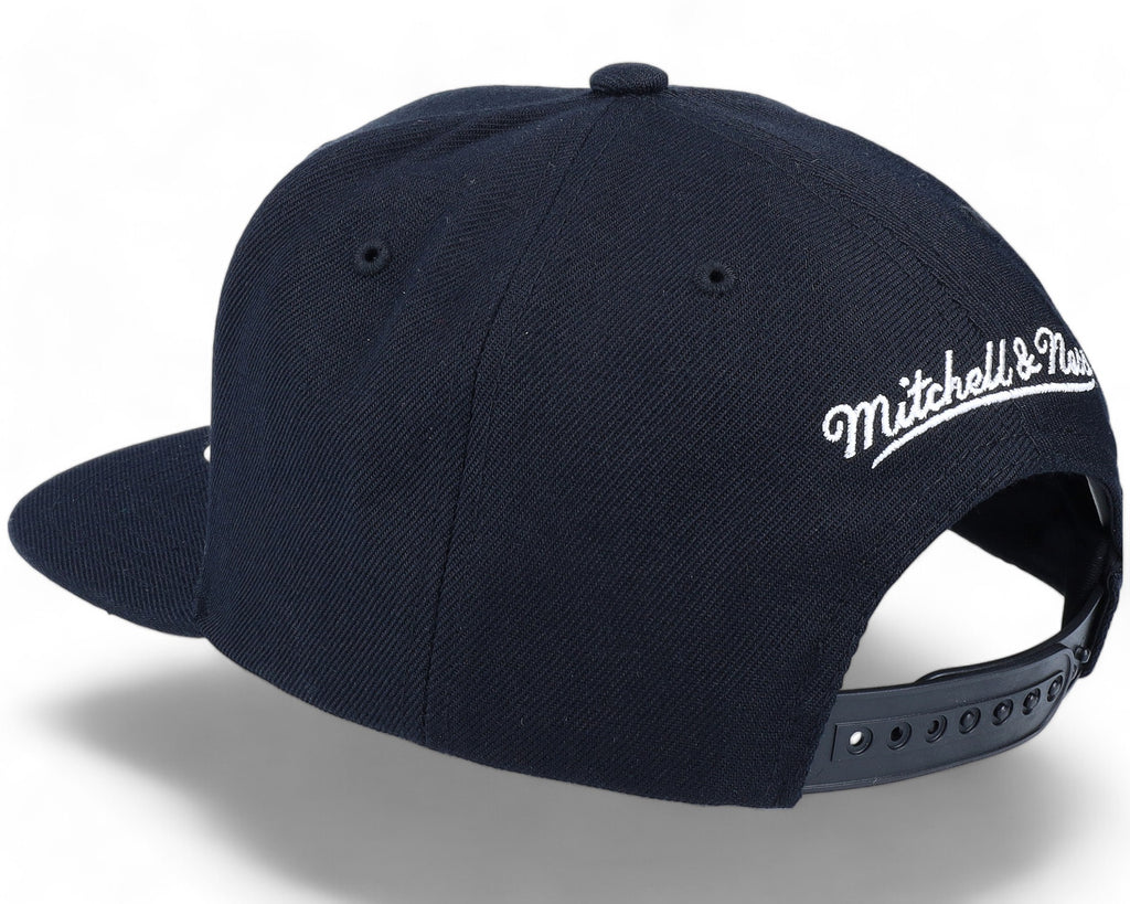 Mens MITCHELL & NESS NBA TEAM GROUND 2.0 SNAPBACK RAPTORS