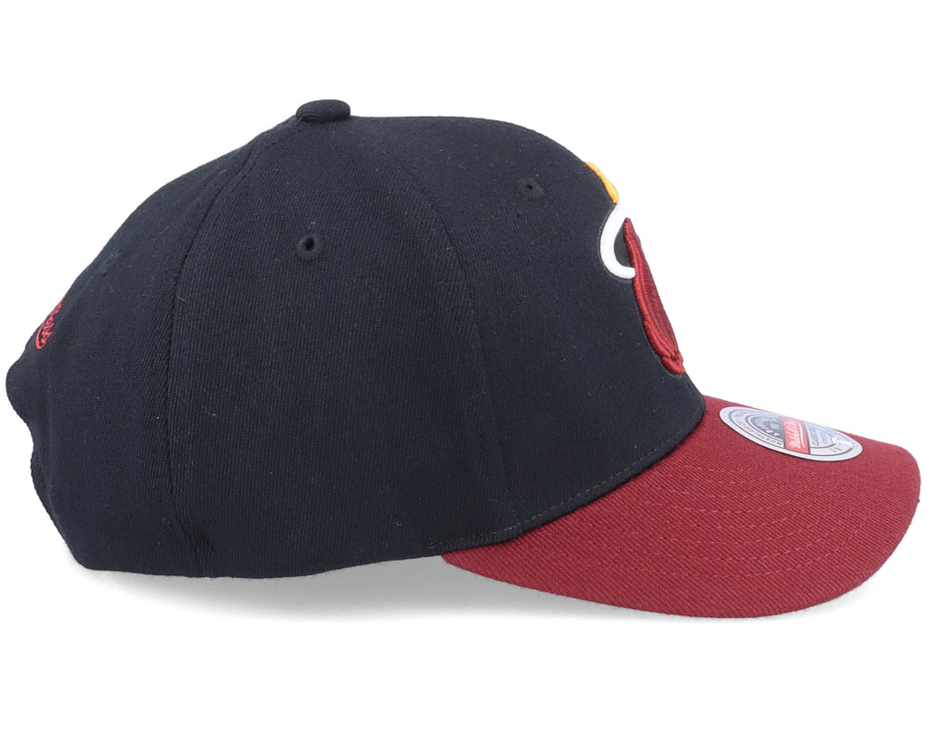 Mens Mitchell & Ness NBA TEAM 2 TONE 2.0 STRETCH SNAPBACK NBA HEAT