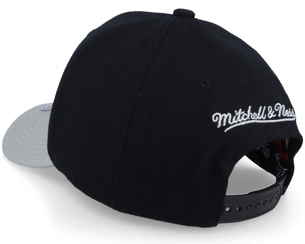 Mens Mitchell & Ness NBA TEAM 2 TONE 2.0 STRETCH SNAPBACK NBA SPURS