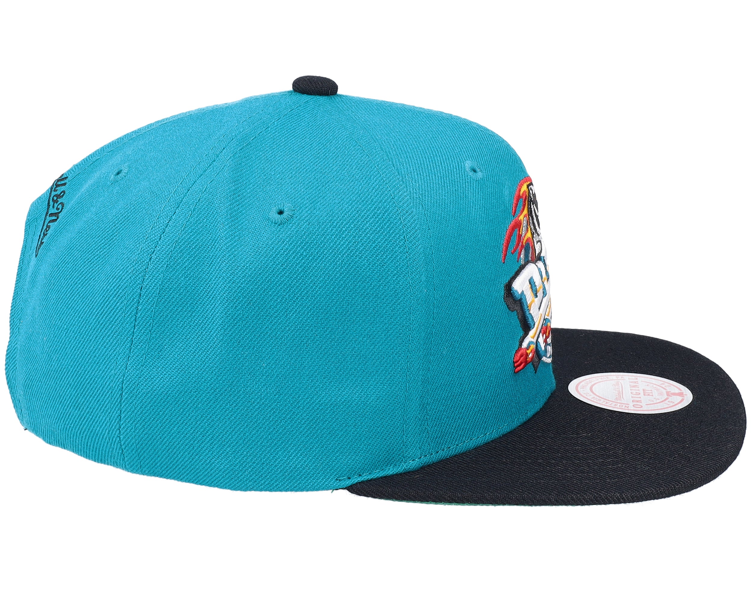 Mens Mitchell & Ness NBA TEAM 2 TONE 2.0 SNAPBACK HWC PISTONS
