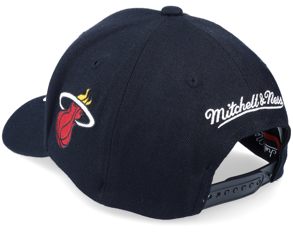 Mens Mitchell & Ness NBA TEAM SCRIPT 2.0 STRETCH SNAPBACK HEAT