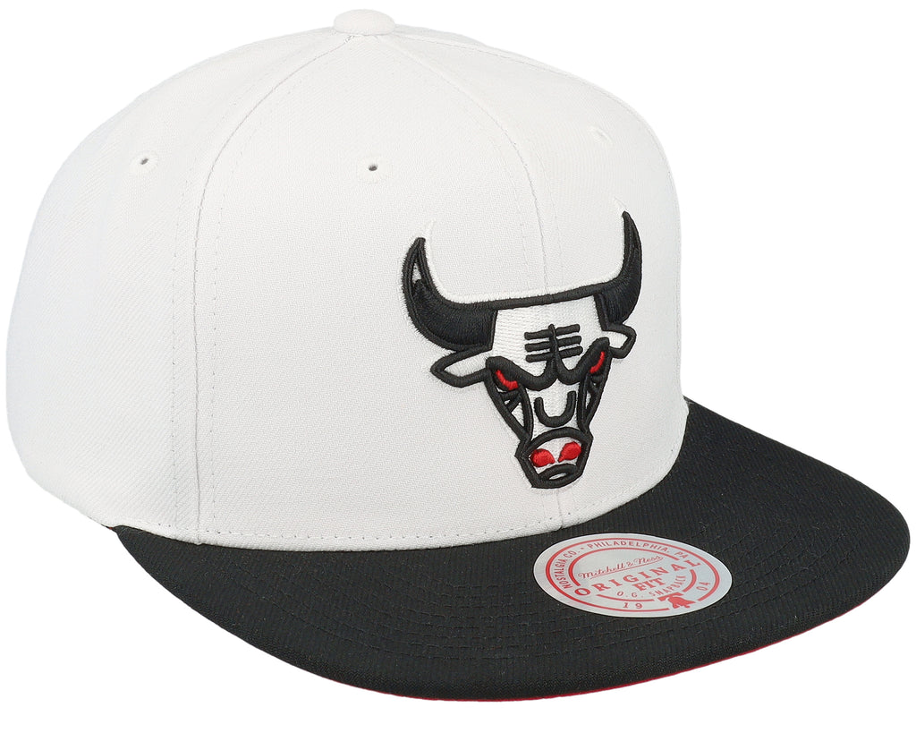MENS MITCHELL & NESS NBA CORE BASIC SNAPBACK HWC BULLS - WHITE-BLACK