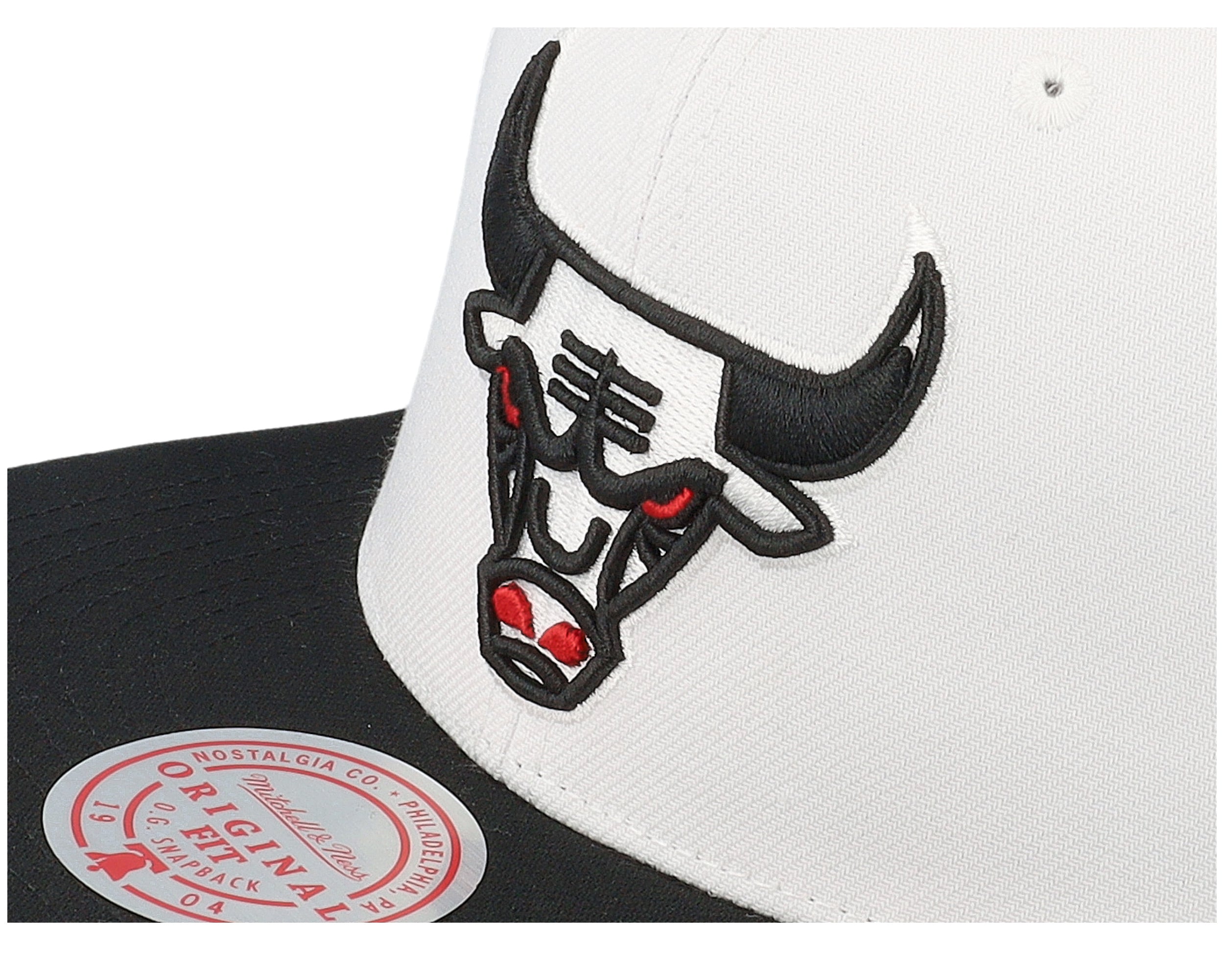 MENS MITCHELL & NESS NBA CORE BASIC SNAPBACK HWC BULLS - WHITE-BLACK