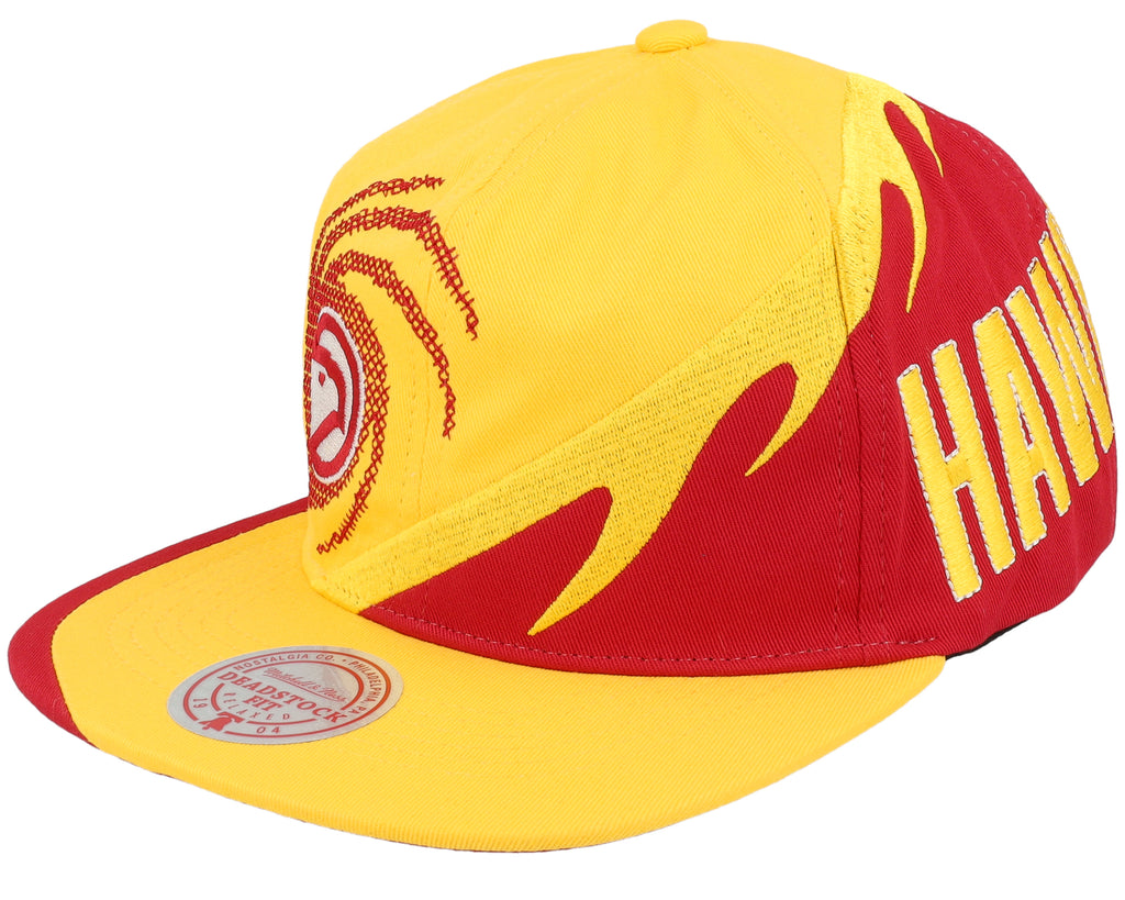 Mens Mitchell & Ness NBA SPIRAL DEADSTOCK SNAPBACK HWC HAWKS