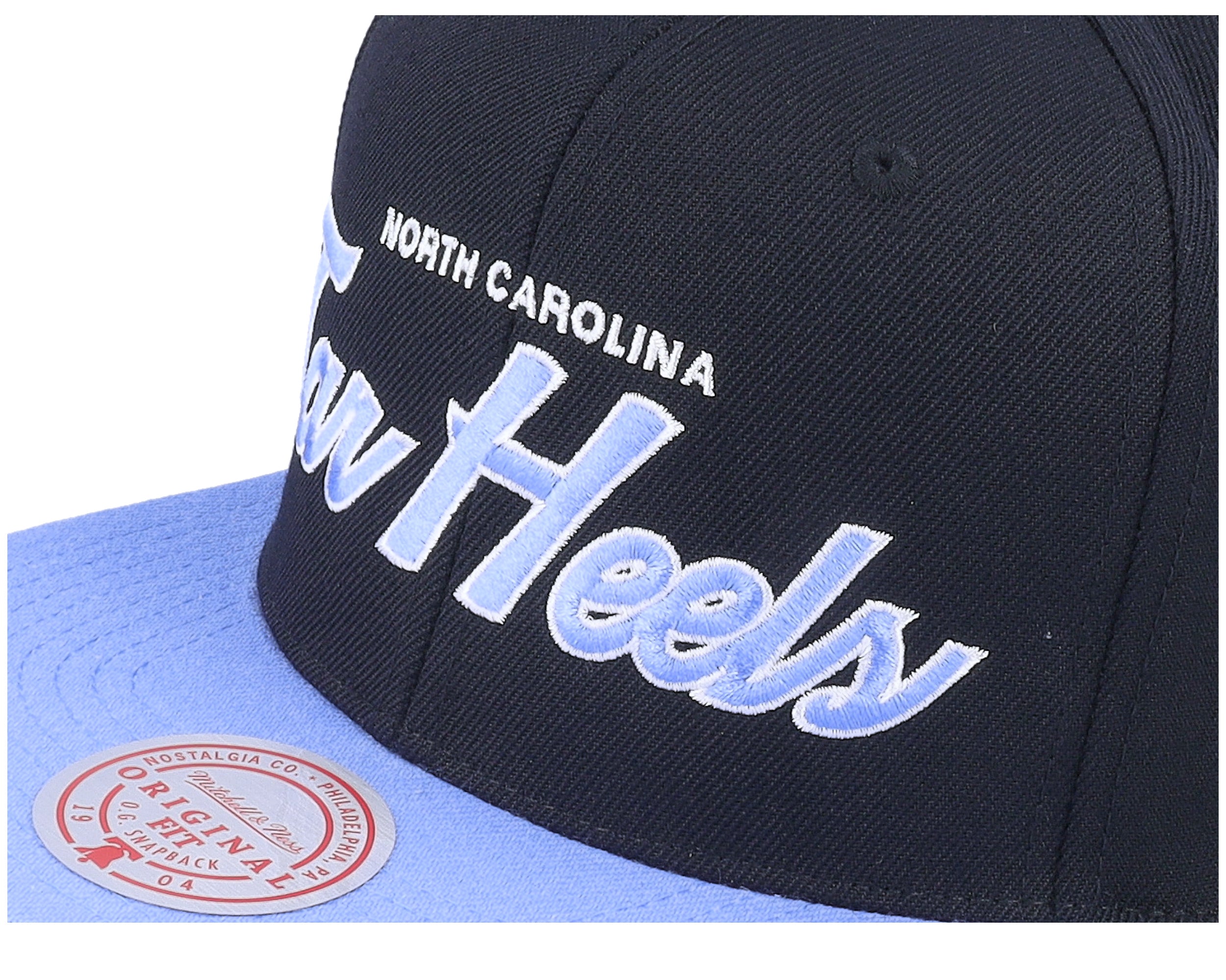 Mens Mitchell & Ness NCAA TEAM SCRIPT 2.0 SNAPBACK NORTH CAROLINA