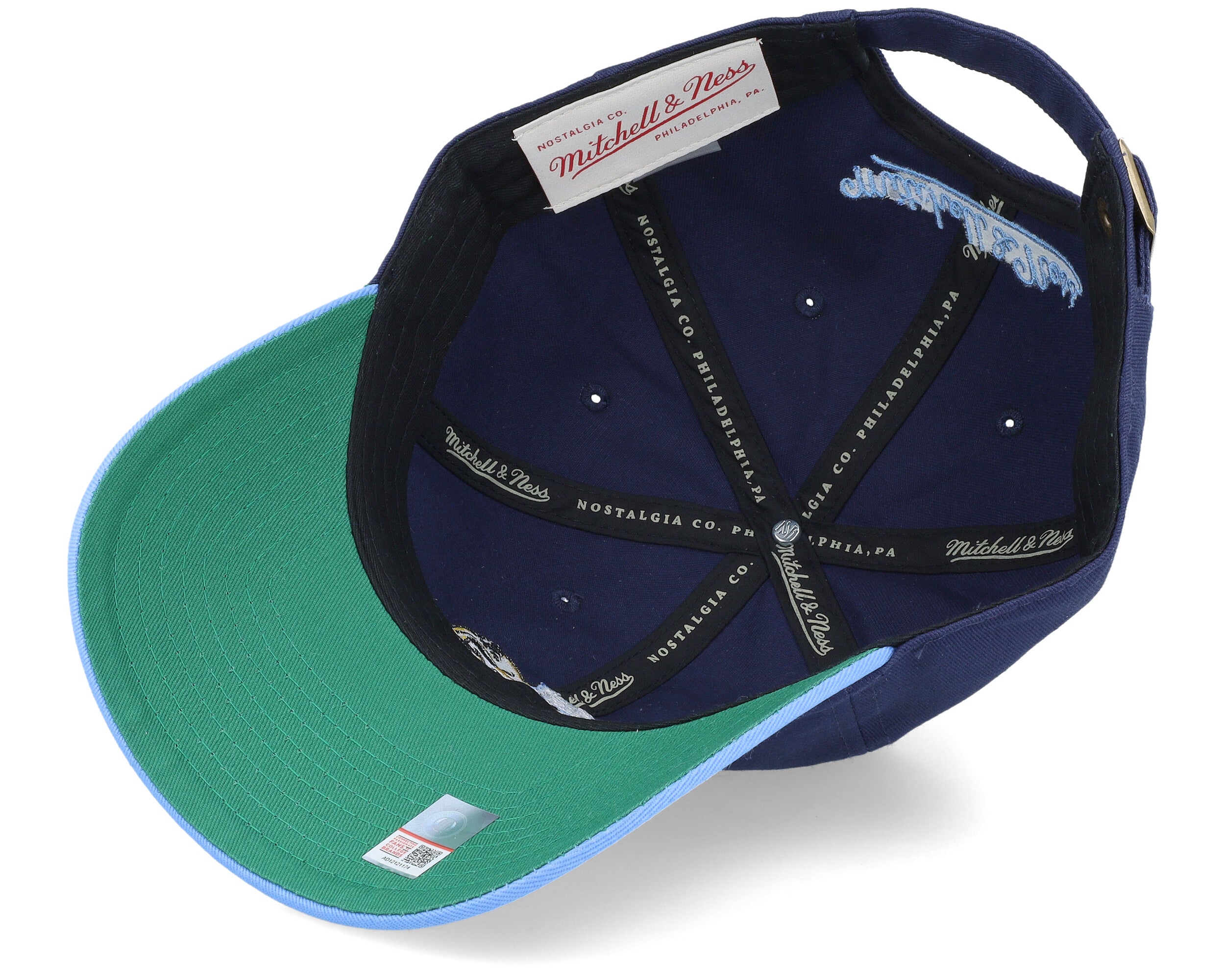 Mens Mitchell & Ness NCAA TEAM 2 TONE 2.0 DAD STRAPBACK NORTH CAROLINA