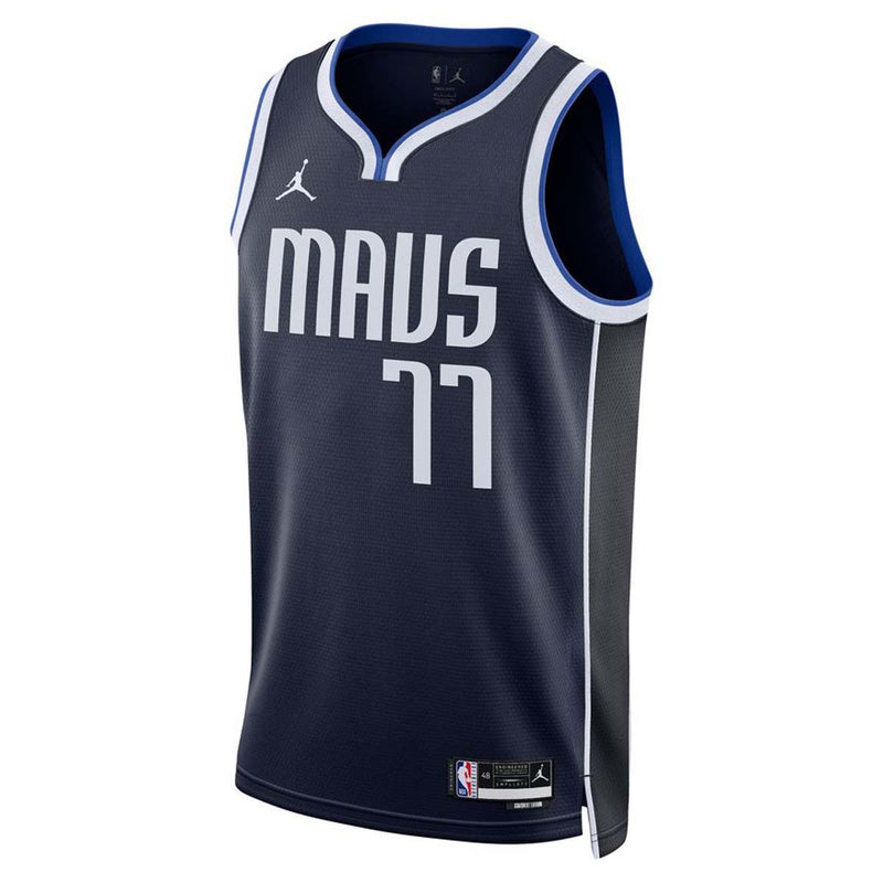 [DO9523-420] MENS NIKE NBA MAVERICKS 'DONCIC 77' 22/23 STATEMENT JERSEY