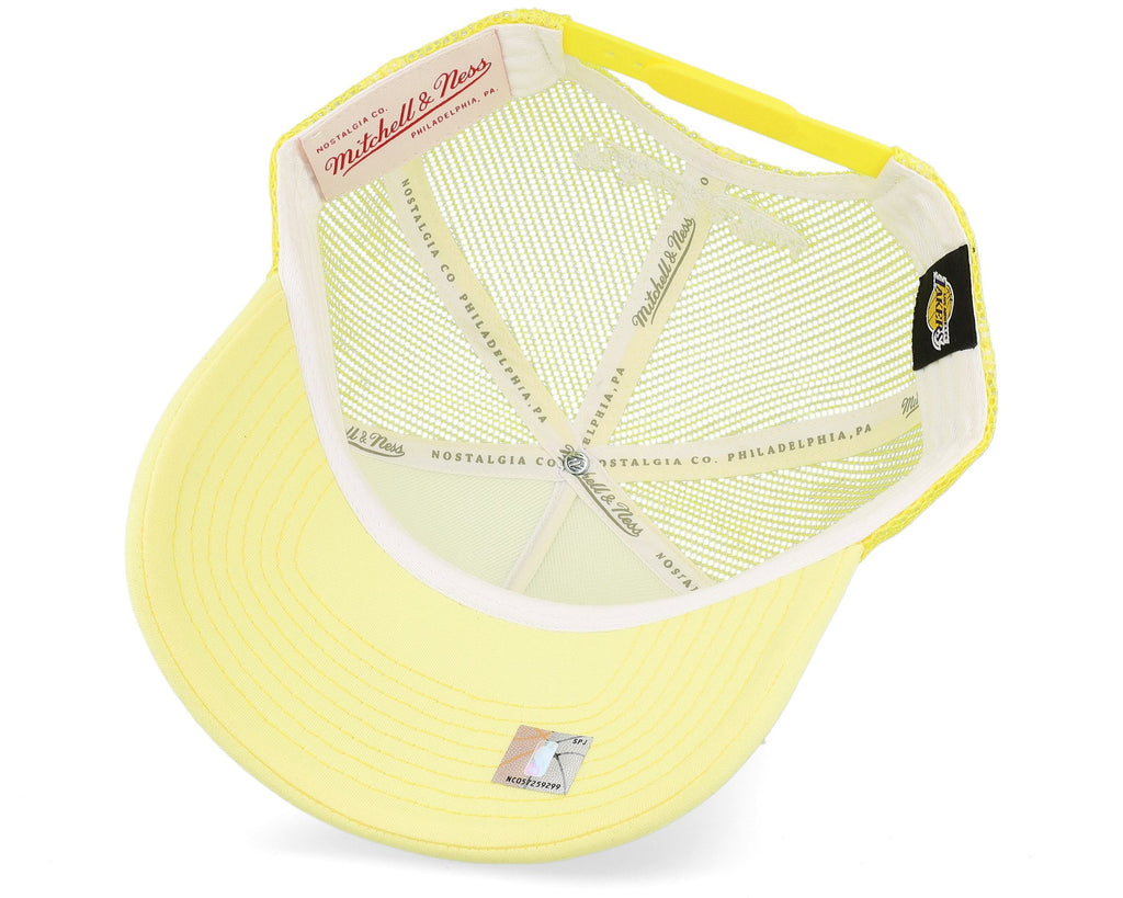 MENS MITCHELL & NESS NBA PASTEL TRUCKER SNAPBACK LAKERS - YELLOW