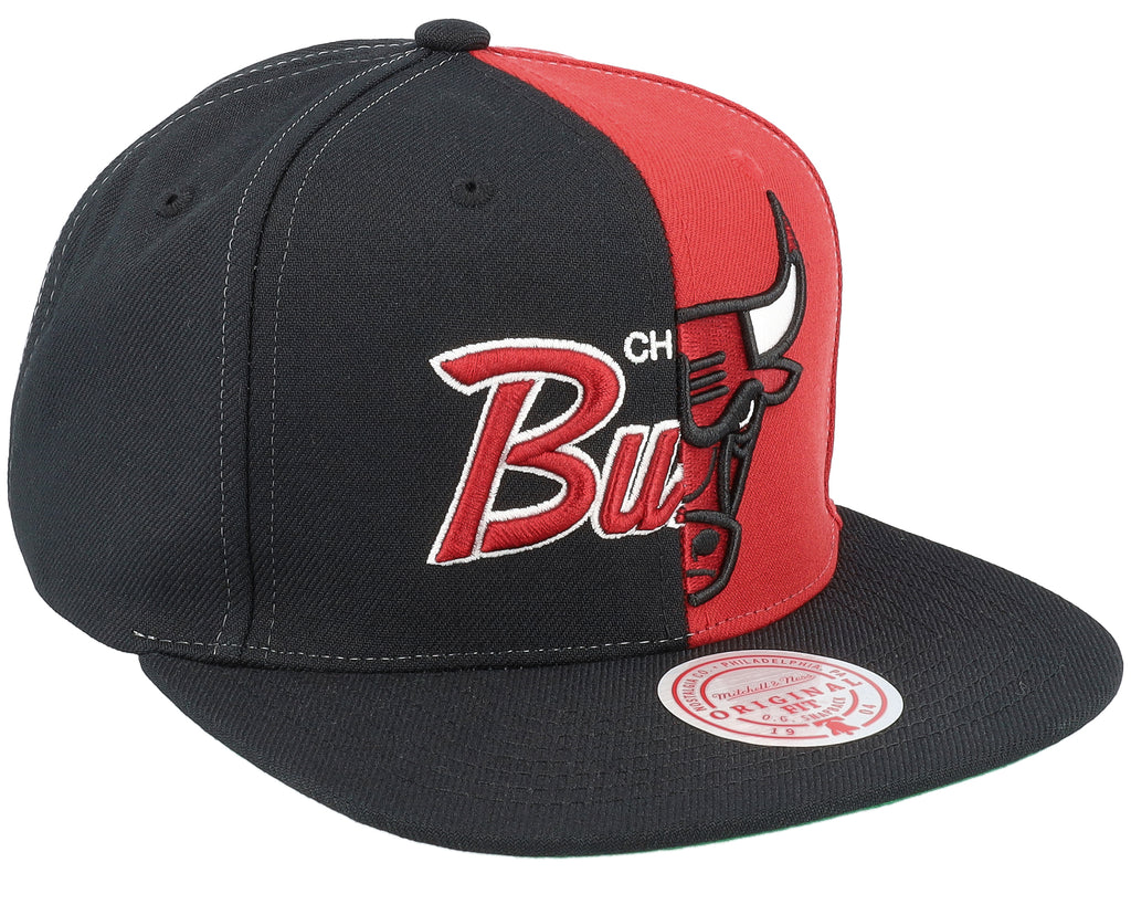 [HHSS4516-CBUYYPPPBLCK] MENS NBA CHICAGO BULLS SPLIT CROWN SNAPBACK
