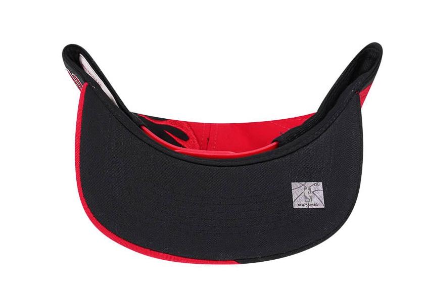 MENS MITCHELL & NESS NBA SPIRAL DEADSTOCK SNAPBACK HWC HEAT - RED