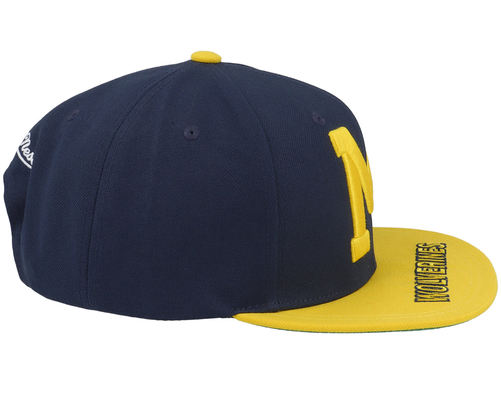 Mens Mitchell & Ness NCAA LOGO BILL SNAPBACK MICHIGAN