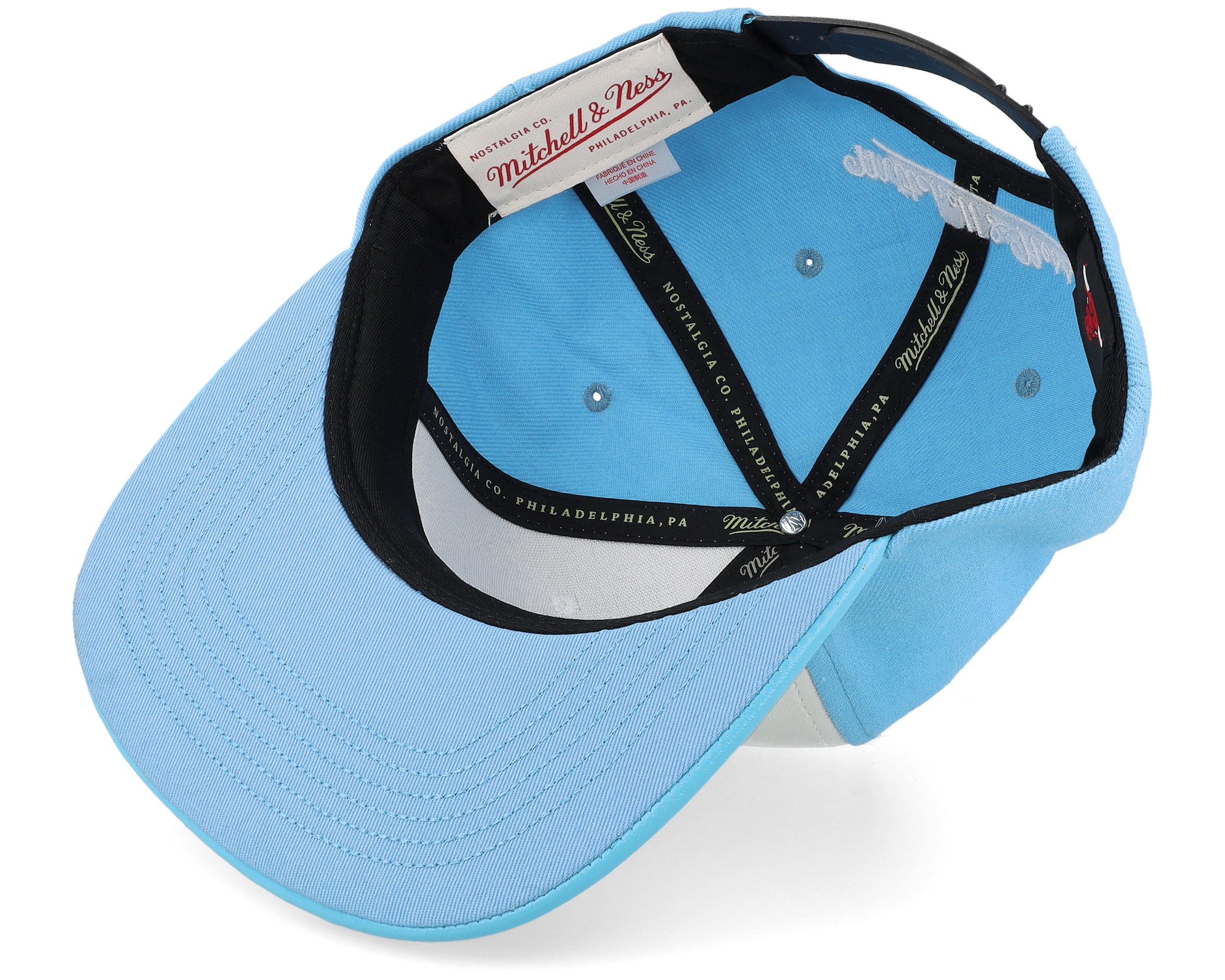 Mens Mitchell & Ness NBA DAY ONE SNAPBACK NBA BULLS