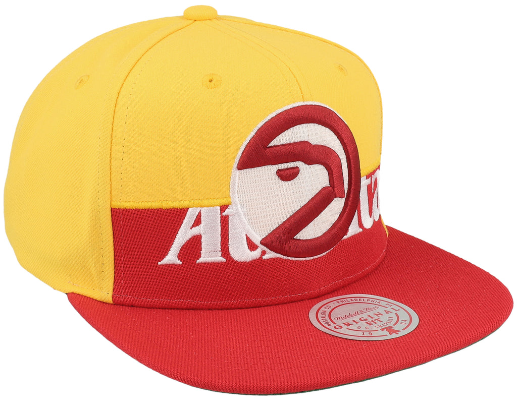 Mens Mitchell & Ness NBA HALF N HALF SNAPBACK HWC HAWKS