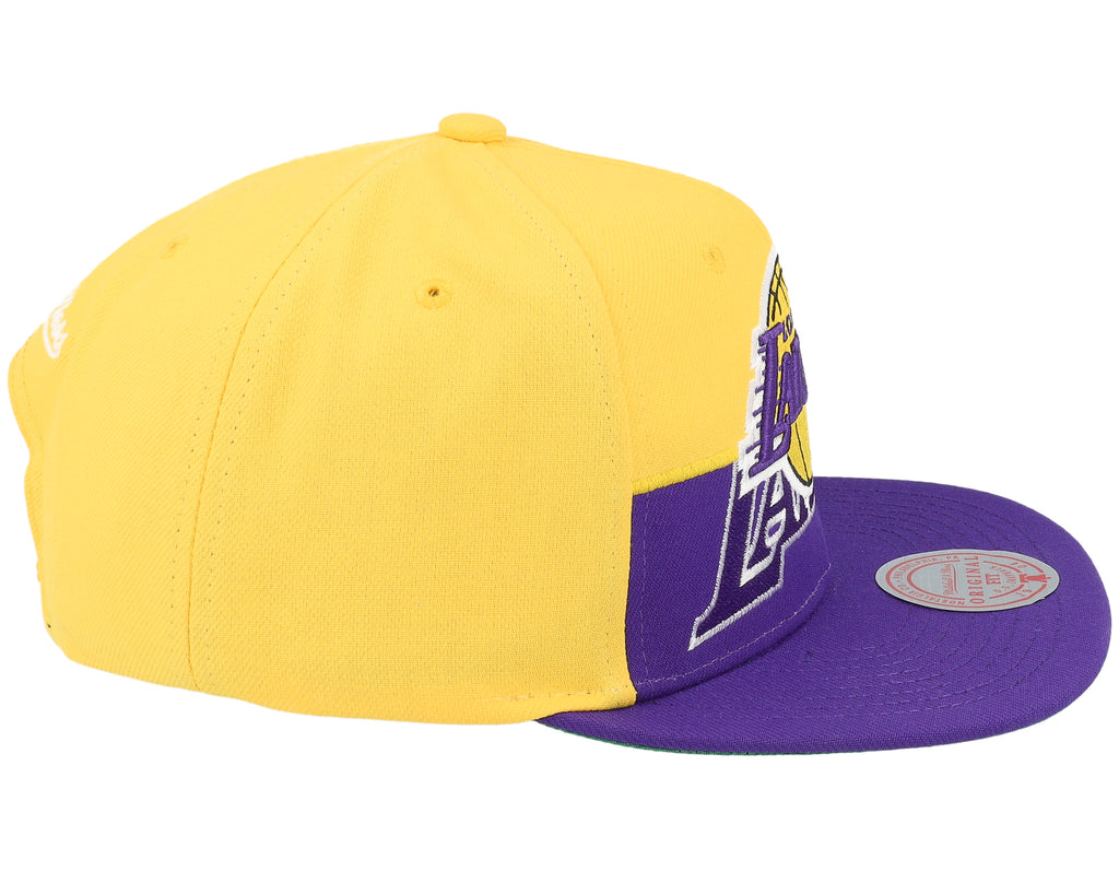 Mens Mitchell & Ness NBA HALF N HALF SNAPBACK LAKERS