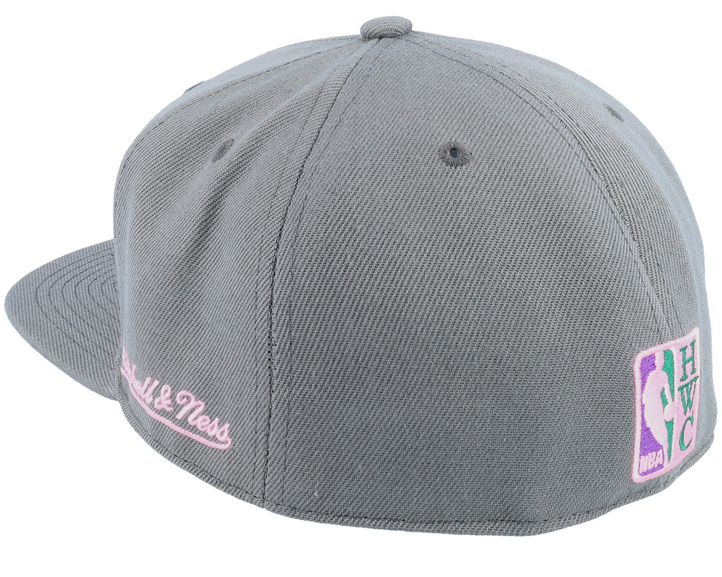 MENS MITCHELL & NESS NBA FROM DUSK FITTED HWC BULLS - DARK GREY
