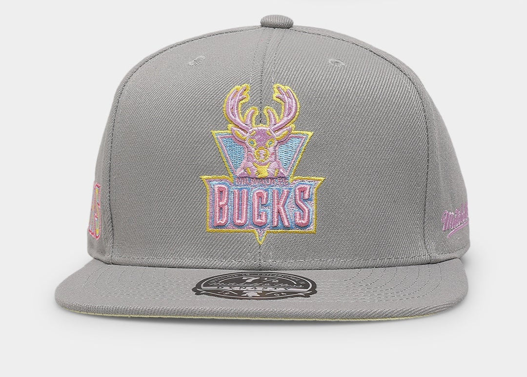 MENS MITCHELL & NESS NBA TIL DAWN FITTED HWC BUCKS