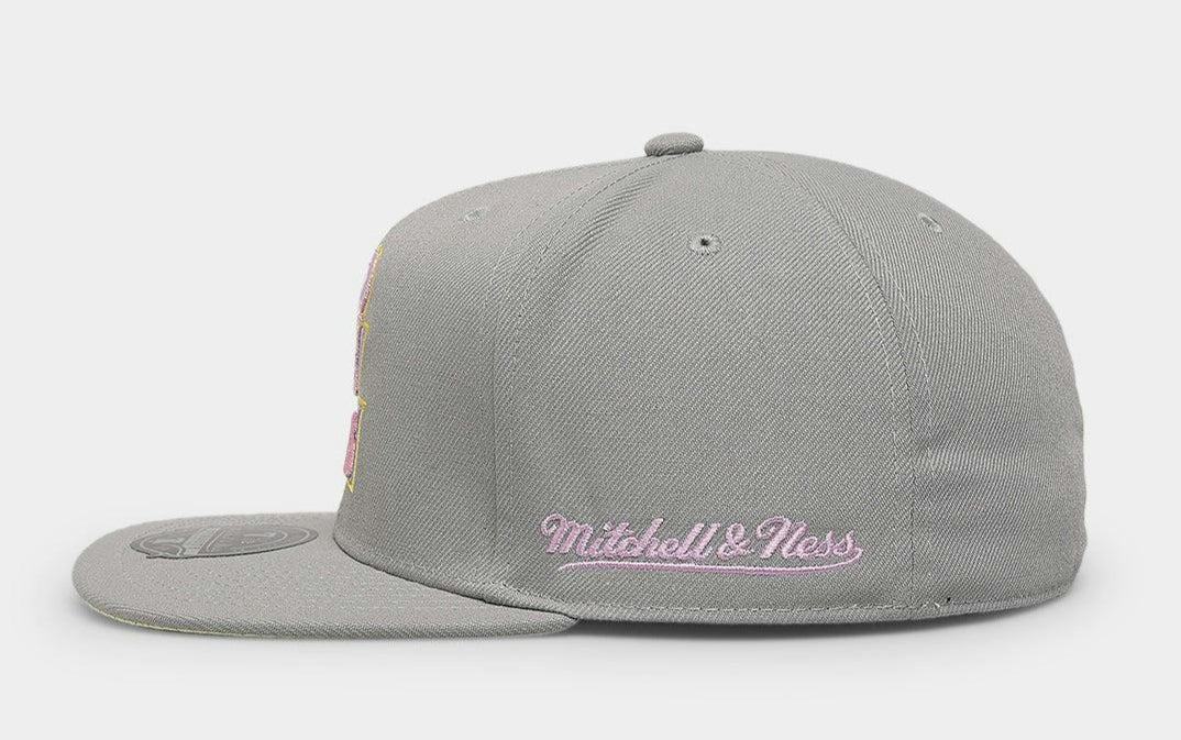 MENS MITCHELL & NESS NBA TIL DAWN FITTED HWC BUCKS