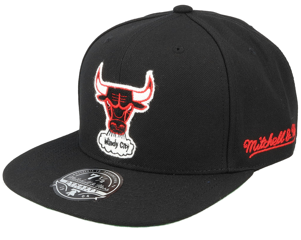 MENS MITCHELL & NESS NBA CHAINSTITCH FITTED HWC BULLS - BLACK