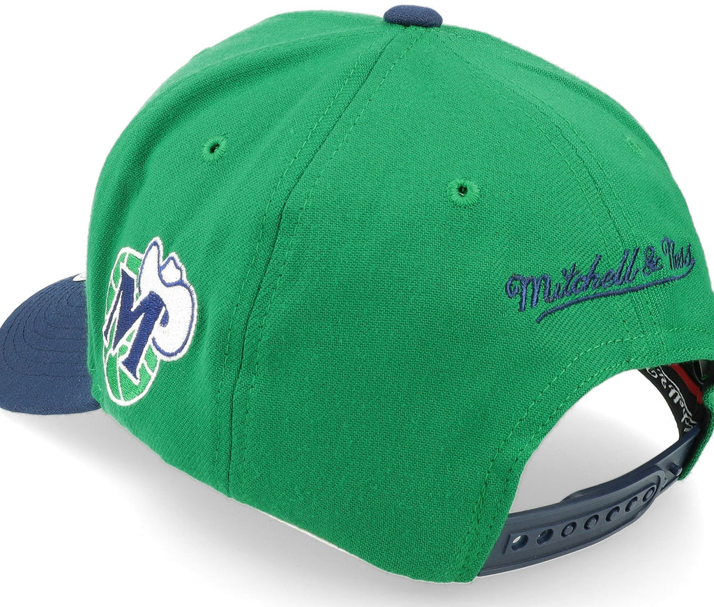 MENS MITCHELL & NESS NBA SHREDDER STRETCH SNAPBACK HWC MAVERICKS - GREEN
