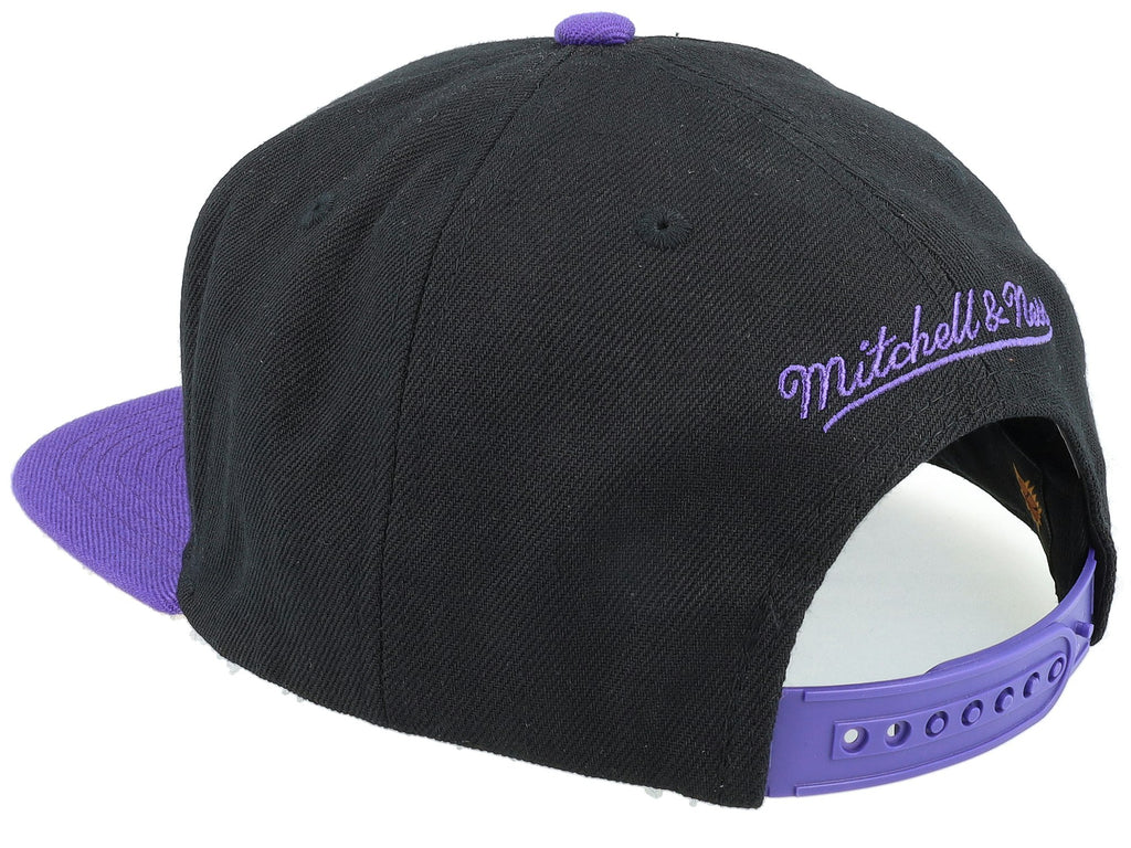 Mens MITCHELL & NESS NBA 8 BIT XL SNAPBACK SUNS