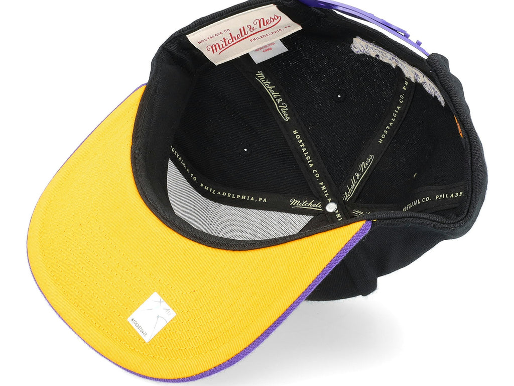 Mens MITCHELL & NESS NBA 8 BIT XL SNAPBACK SUNS