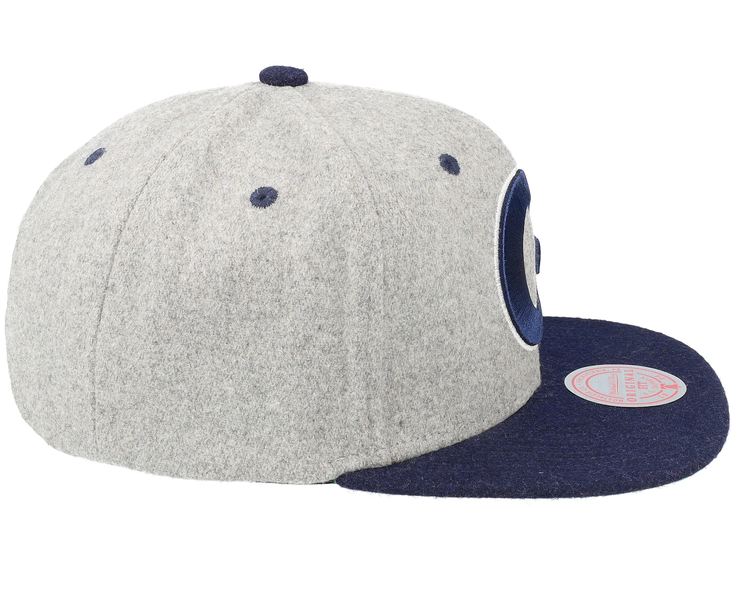 Mens Mitchell & Ness NCAA MELTON PATCH SNAPBACK GEORGETOWN