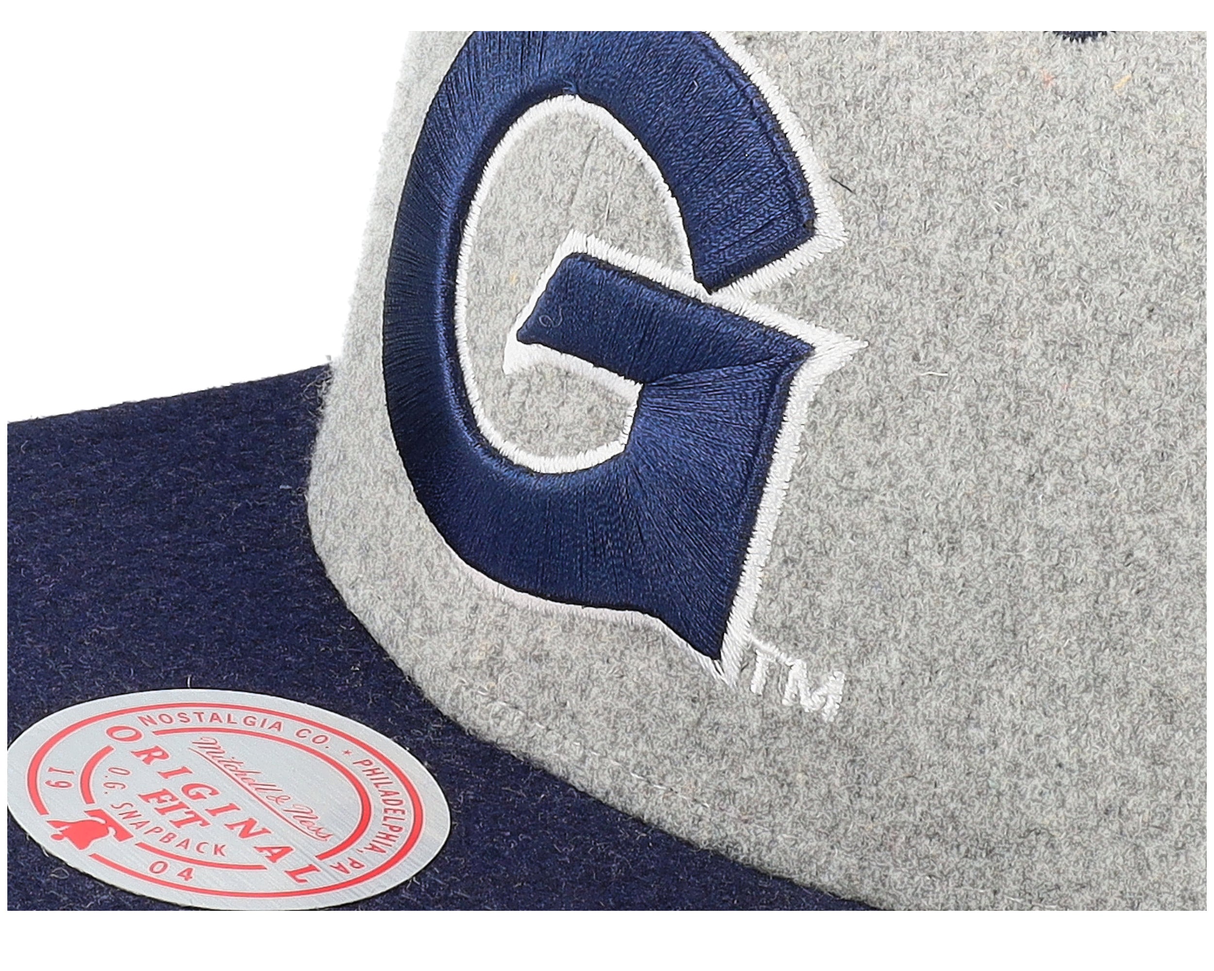 Mens Mitchell & Ness NCAA MELTON PATCH SNAPBACK GEORGETOWN