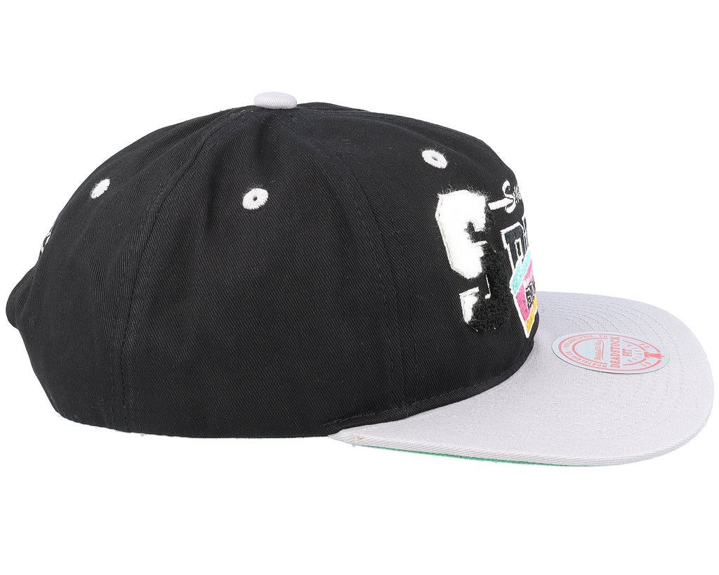 Mens Mitchell & Ness NBA VARSITY LETTER SNAPBACK HWC SPURS