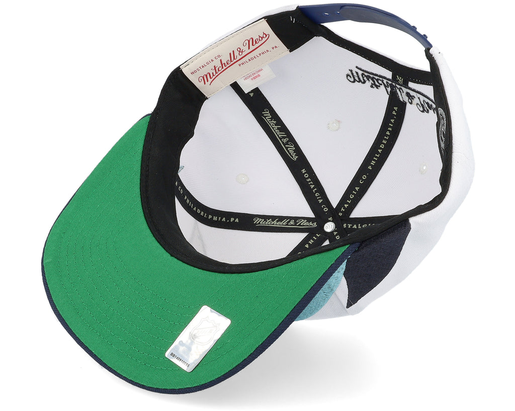 Mens Mitchell & Ness NHL VINTAGE SHARKTOOTH SNAPBACK KRAKEN