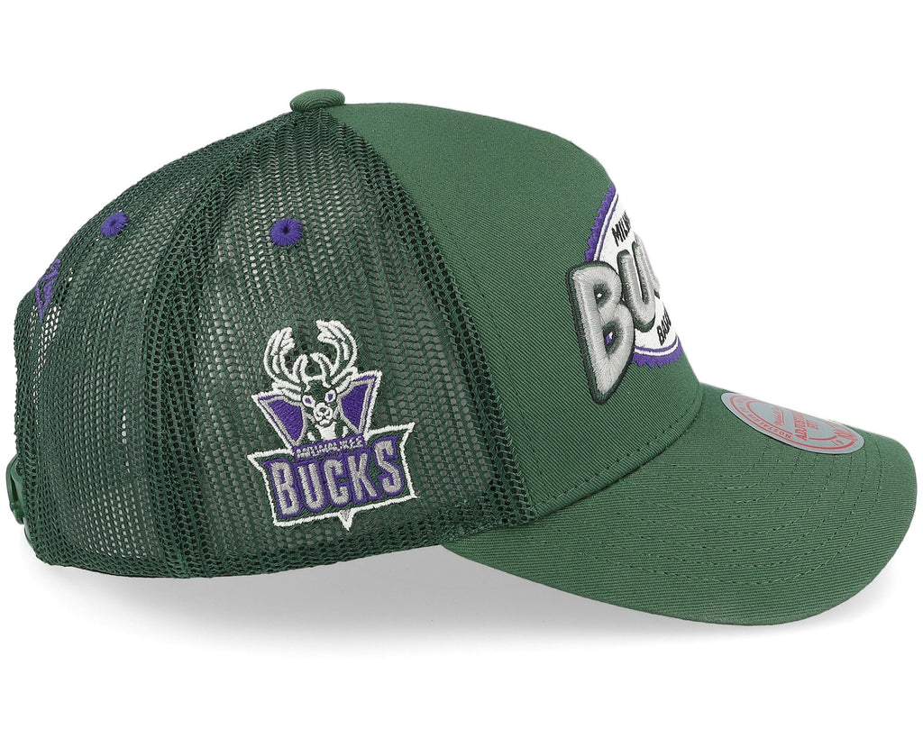 MENS MITCHELL & NESS NBA TEAM SEAL TRUCKER HWC BUCKS