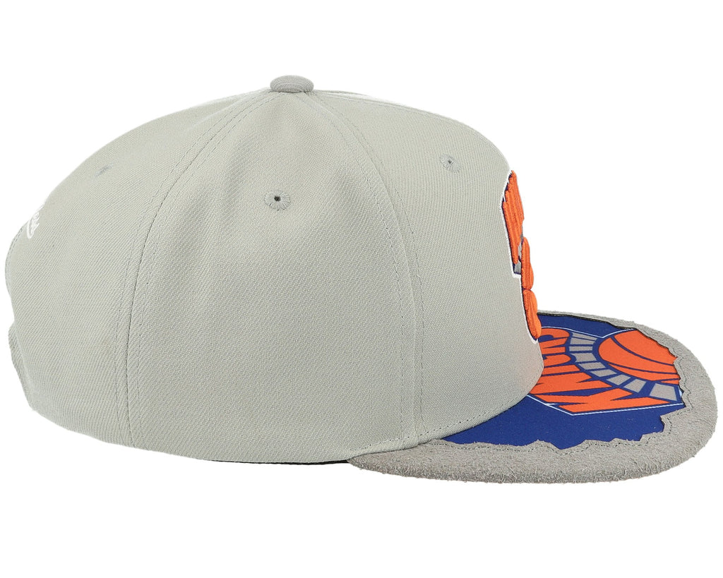 MENS MITCHELL & NESS NBA MUNCH TIME SNAPBACK HWC KNICKS - GREY