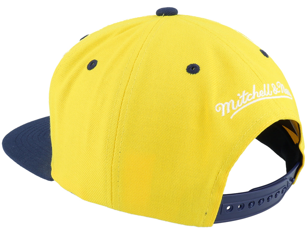 Mens Mitchell & Ness NCAA TRANSCRIPT SNAPBACK MICHIGAN