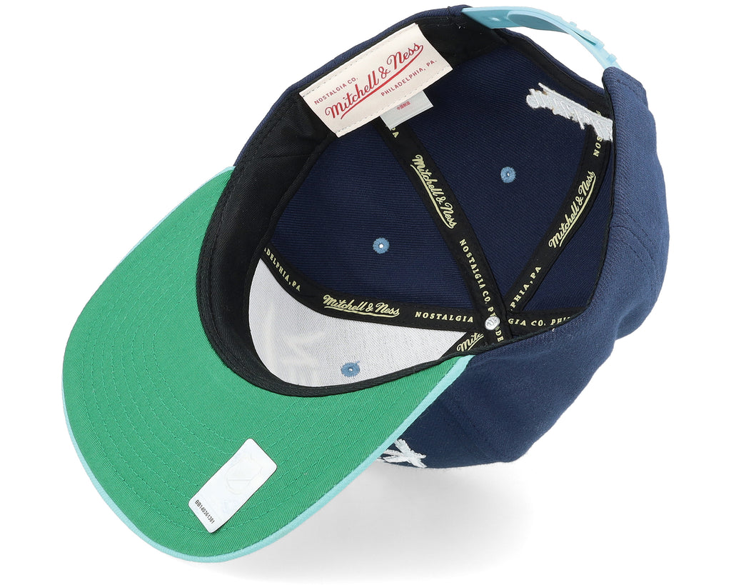 Mens Mitchell & Ness NHL TRANSCRIPT SNAPBACK KRAKEN