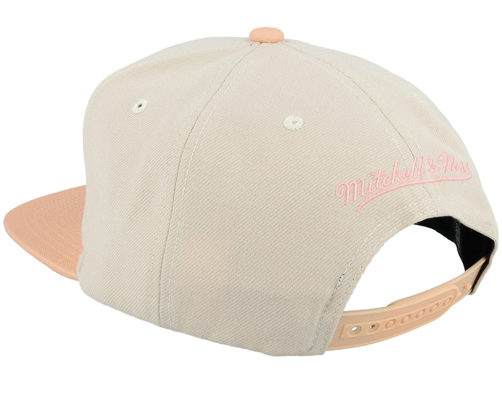 MENS MITCHELL & NESS NBA LOVERS LANE SNAPBACK NETS - OFF WHITE