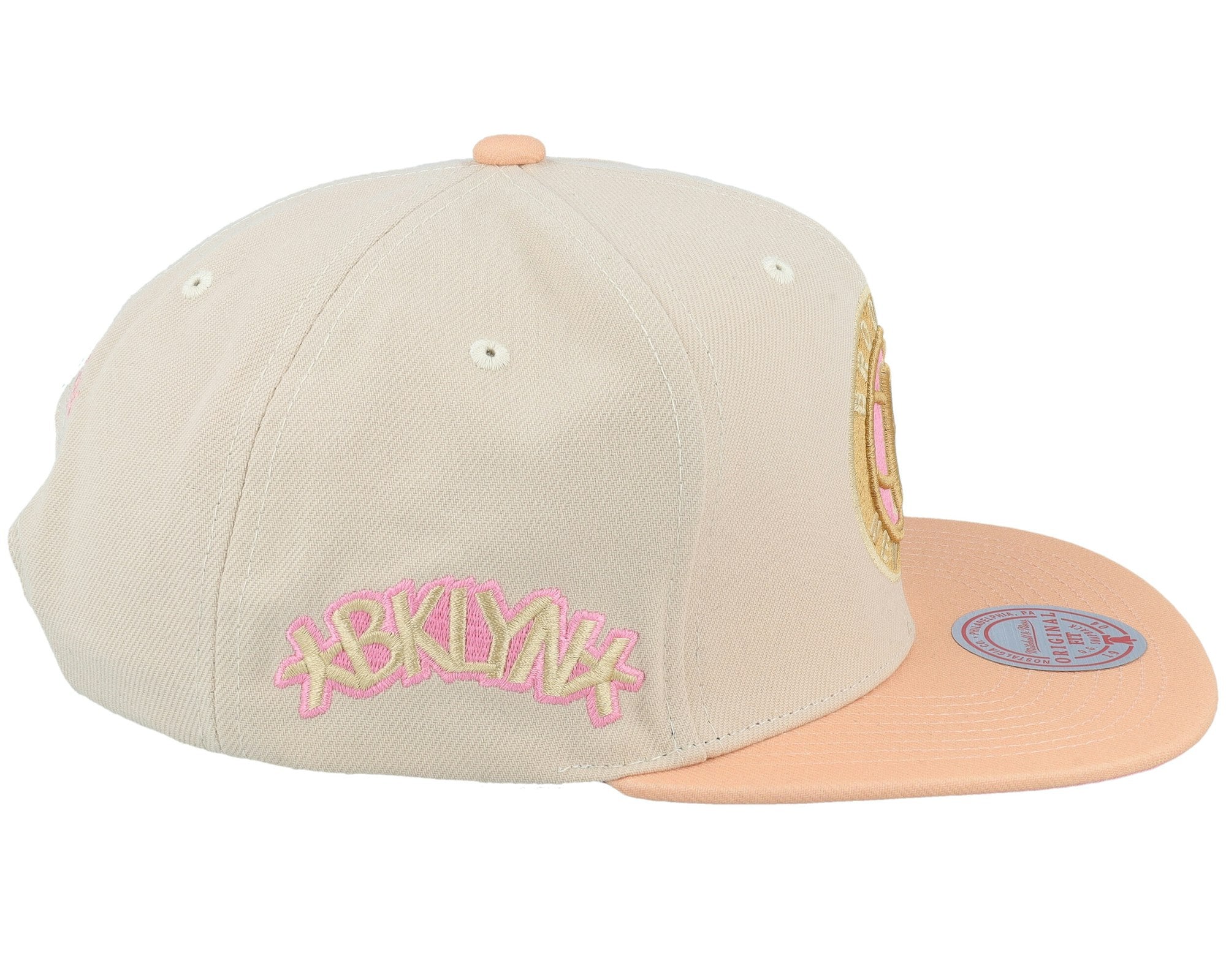 MENS MITCHELL & NESS NBA LOVERS LANE SNAPBACK NETS - OFF WHITE